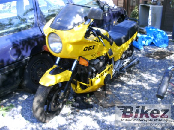 1986 Suzuki GSX 1100 ES photo